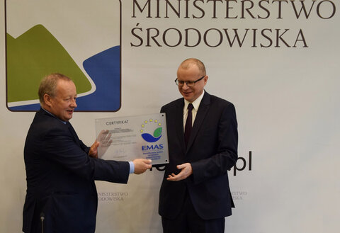 Dariusz Kaśków, prezes Energa SA odbiera ceryfikat EMAS-emas.jpg