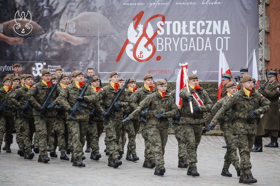 Przysi Ga Wojskowa Sbot Na Placu Zamkowym Biuro Prasowe Dow Dztwa