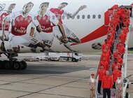 Linie Emirates prezentują samolot w barwach Arsenalu