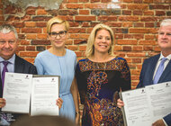 5G dla Łodzi – współpraca Ericsson i Łódzkiej Specjalnej Strefy Ekonomicznej internet, technologie - Ericsson, we współpracy z Łódzką Specjalną Strefą Ekonomiczną i Startup Spark wspiera firmyz sektora małych i średnich przedsiębiorstw w budowie koncepcji rozwiązań opartych o 5G. Podpisano list intencyjny o współpracy.
