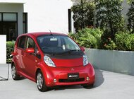 Mitsubishi świętuje dekadę i-MiEV - pioniera elektromobilności