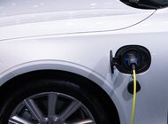 Energa poszerzy sieć ładowania pojazdów elektrycznych o oświetlenie uliczne