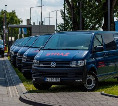 Volkswagen Financial Services przekazał OSP 30 VW Transporterów