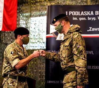 Srebrnego Medalu Wojska Polskiego dla majora Luke'a Dodingtona