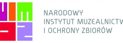 Logo Narodowego Instytutu Muzealnictwa i Ochrony Zbiorów. Litery N I M O Z ułożone w kwadrat. Po prawej w trzech liniach napis Narodowy, Instytut Muzealnictwa, i ochrony zbiorów.