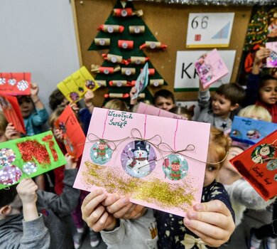 Kartki świąteczna od dzieci dla Powstańców Warszawskich