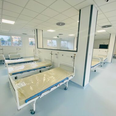 Completed modular hospital in Legnica