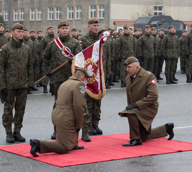 Uroczyste przekazanie obowiązków dowódcy 11 Małopolskiej Brygady OT.