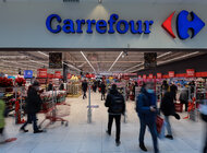 Carrefour obniża ceny ponad 18.500 produktów w związku z obniżką VAT i proaktywnie dodaje do tej listy 1000 najczęściej kupowanych przez klientów