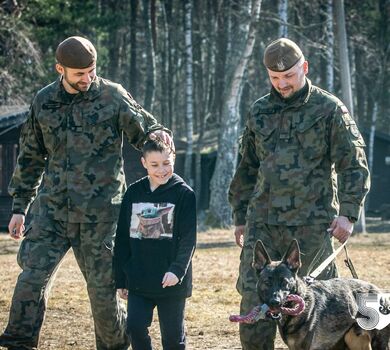 Psie wsparcie dla dzieci z Ukrainy