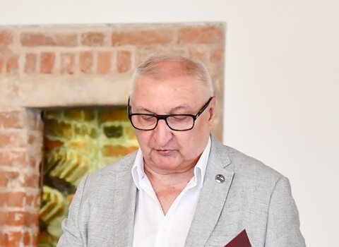 Andrzej Morawiec przemawia podczas uroczystości. 