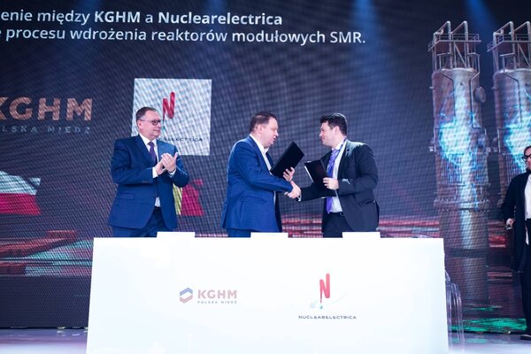 KGHM Polska Miedź SA i SN Nuclearelectrica SA podpisały memorandum o współpracy przy rozwoju SMR