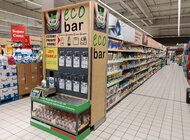 Kupuj taniej i ekologiczniej. Carrefour uruchamia pierwszy na polskim rynku refillomat z produktami marki własnej