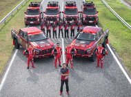 Zespół Mitsubishi Ralliart w nowych L200 na starcie Asia Cross Country Rally 2023
