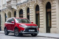 Mitsubishi_Outlander_Caligraphy_2017 (32).jpg