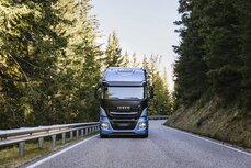 IVECO STRALIS.jpg