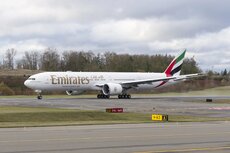 A6-EQP Emirates' last Boeing 777-300ER takes off from Paine Field Everett, Seattle (1).jpg