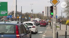 Dla Polaków holowanie samochodu ma większą wartość niż opieka medyczna