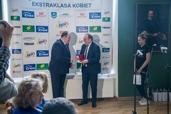Enea gratuluje zwycięskiego sezonu 30-krotnym Mistrzyniom Polski w tenisie stołowym (4)