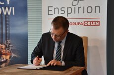 Podpisanie umowy - prezes Zarządu Enspiriona z Grupy ORLEN, Tomasz Lesiewicz.JPG