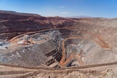 Wicepremier Jacek Sasin odwiedził należącą do KGHM kopalnię Sierra Gorda w Chile (10).jpg