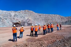 Wicepremier Jacek Sasin odwiedził należącą do KGHM kopalnię Sierra Gorda w Chile (13).jpg