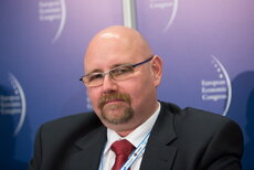 GRZEGORZ KINELSKI.jpg