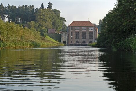 Elektrownia wodna w Borowie (2).jpg