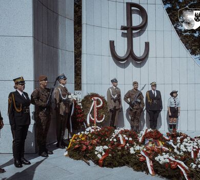 Żołnierze WOT złożyli Hołd Powstańcom Warszawy