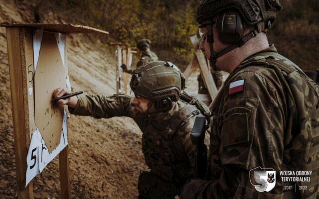 Szkolenie strzeleckie Terytorialsów-pracowników IPN