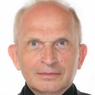 prof. dr hab. inż. Aleksander Lisowski