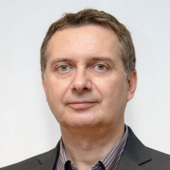 prof. dr hab. inż. Piotr Beer