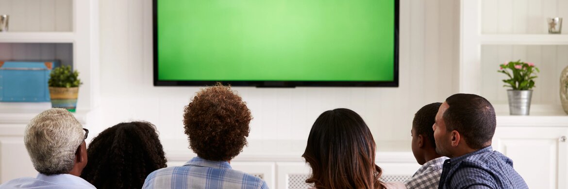 Jak zintegrować rodzinę i przyjaciół wokół telewizora?