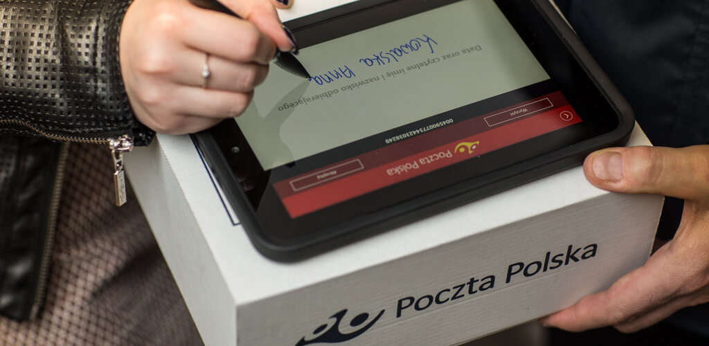 Poczta Polska doręczyła już ponad 20 milionów przesyłek z elektronicznym potwierdzeniem odbioru