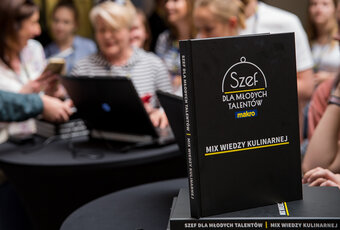 Bezpłatna książka edukacyjna wydana przez MAKRO dotarła do wszystkich szkół gastronomicznych w Polsce