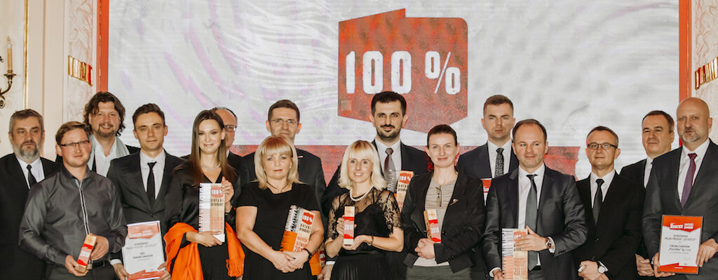 Victoria Cymes laureatem nagrody głównej 100% Polski Produkt.  LOT Polską Marką Stulecia.