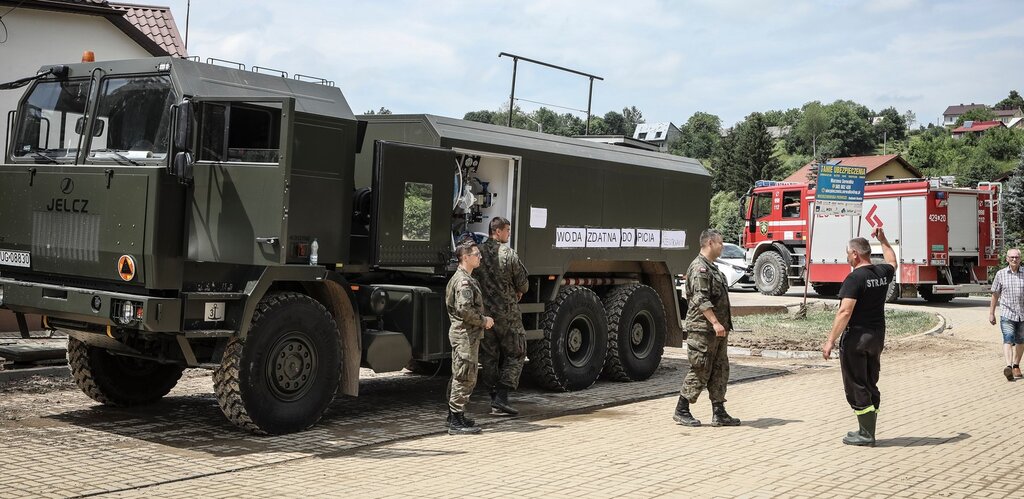 Potencjalny zakres wsparcia WOT w związku z awarią oczyszczalni - w kontekście dyskusji w mediach.