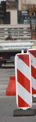Zderzenie autokaru z tramwajem przy Bramie Wyżynnej