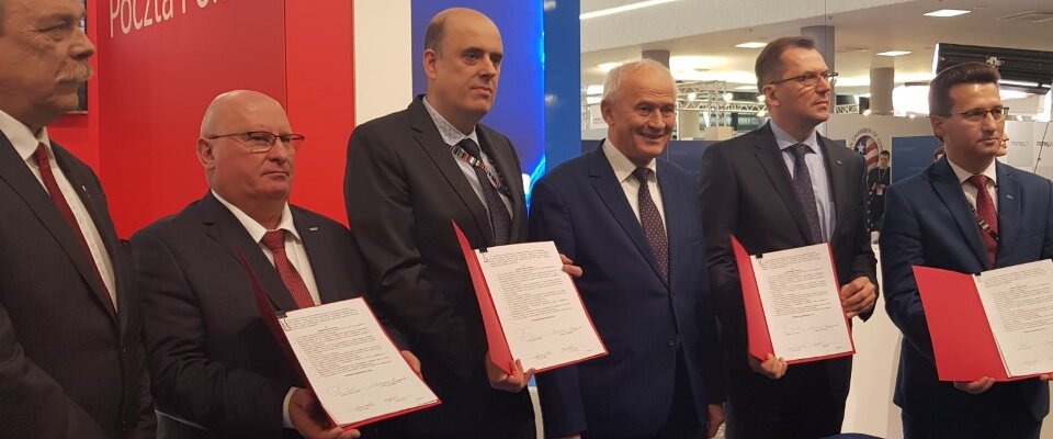 Poczta Polska, Grupa Enea i KZŁ podpisały list intencyjny na rzecz rozwijania elektromobilności