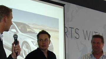 Elon Musk_Adam Drewniany.jpg