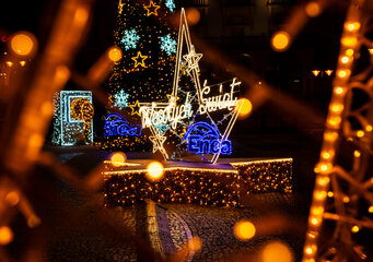 Bożonarodzeniowe iluminacje od Enei dla mieszkańców Poznania (1).jpg