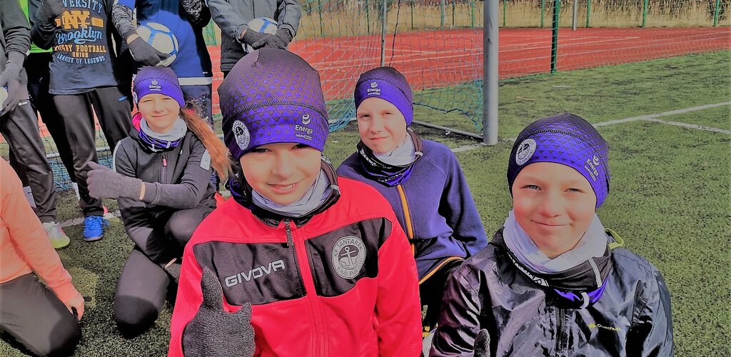 Energa wsparła zakup sportowej odzieży dla młodych piłkarzy