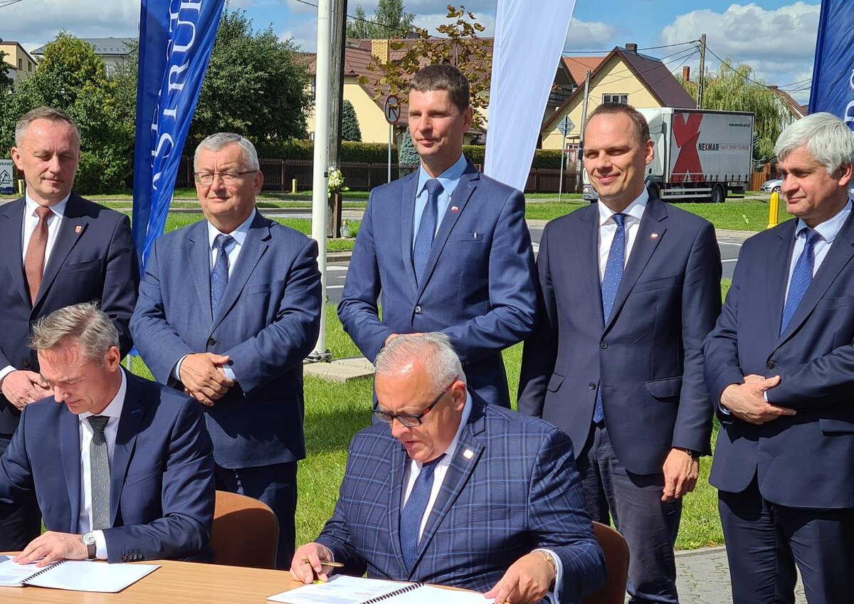 Podpisanie umowy na budowę drogi ekspresowej S19 na odcinku Haćki - Bielsk Podlaski