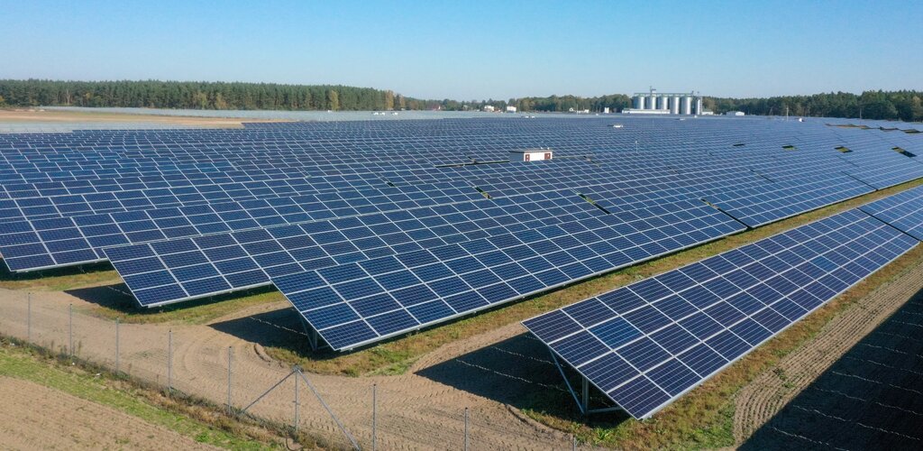 Grupa ORLEN inwestuje w jedną z największych farm fotowoltaicznych w Polsce