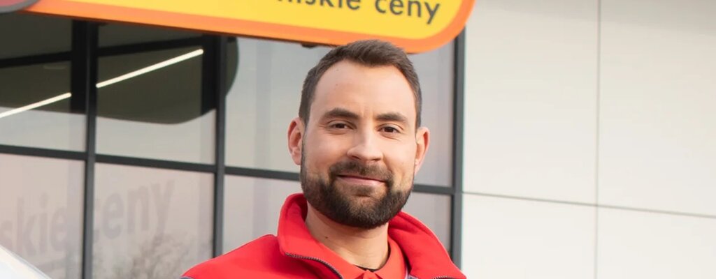Poczta Polska rozszerza współpracę z Biedronką o lokalizacje pod automaty paczkowe