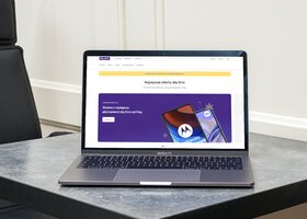 Więcej internetu i atrakcyjne zestawy urządzeń w ofercie Play dla Firm 