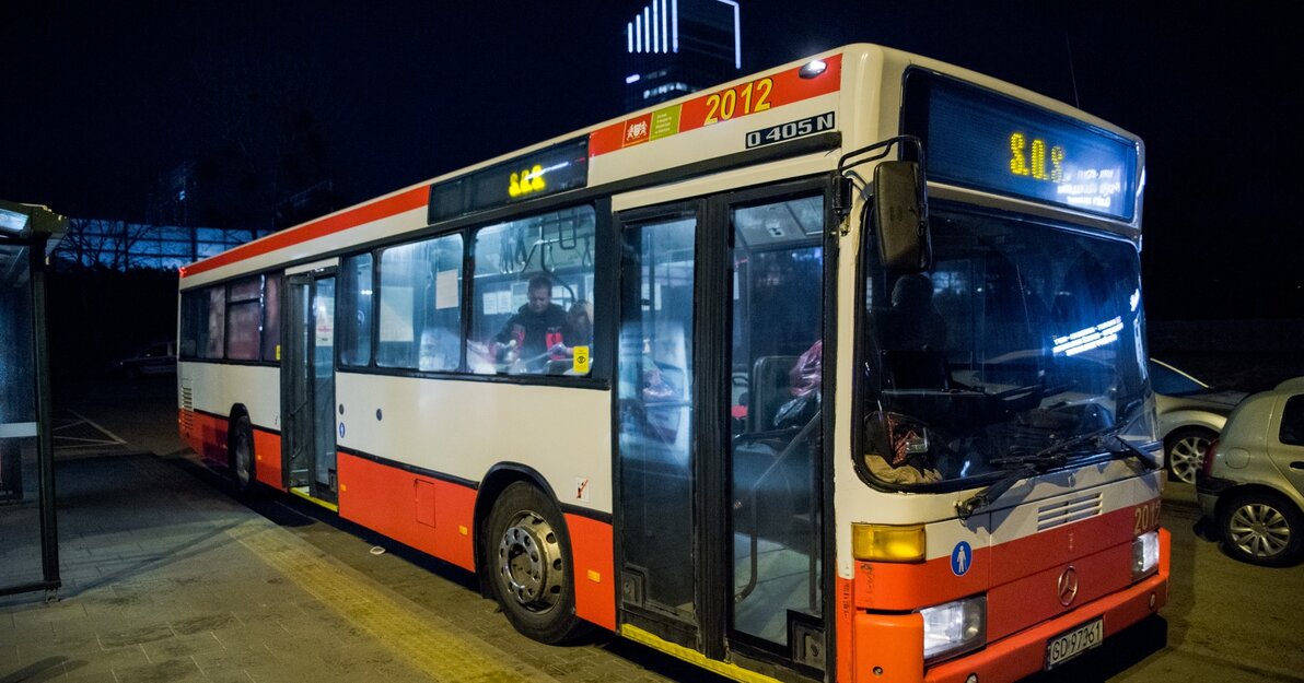 autobus sos-002 1597x1066