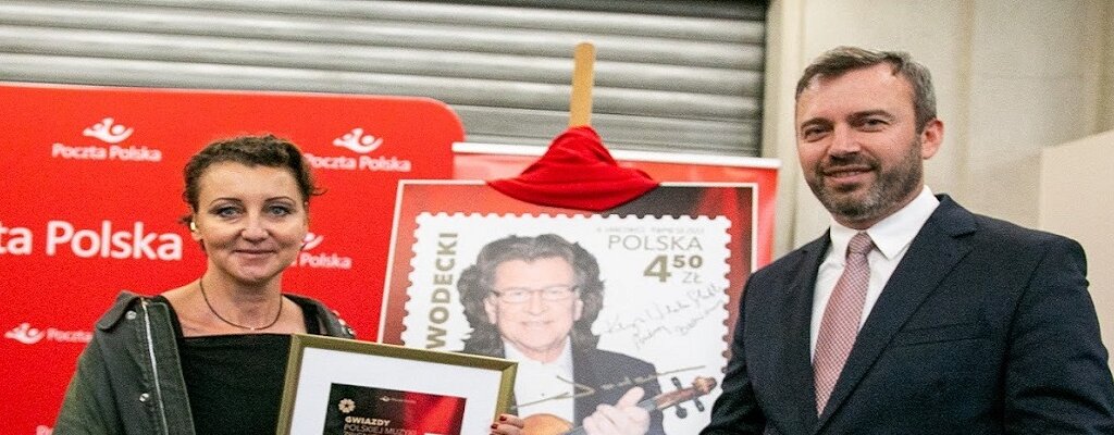 „Gwiazdy polskiej muzyki” – Zbigniew Wodecki na znaczku pocztowym