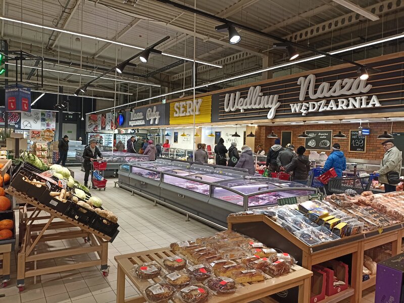 Powstał najnowocześniejszy hipermarket w Inowrocławiu – Carrefour zakończył modernizację sklepu przy ul. Wojska Polskiego