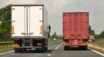 MŚP w transporcie inwestuje webowe systemy TMS_materiał prasowy_źródło Canva